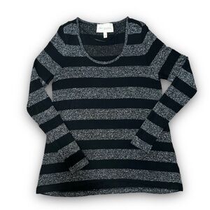 Two by Vince Camuto Black & Silver Top - M